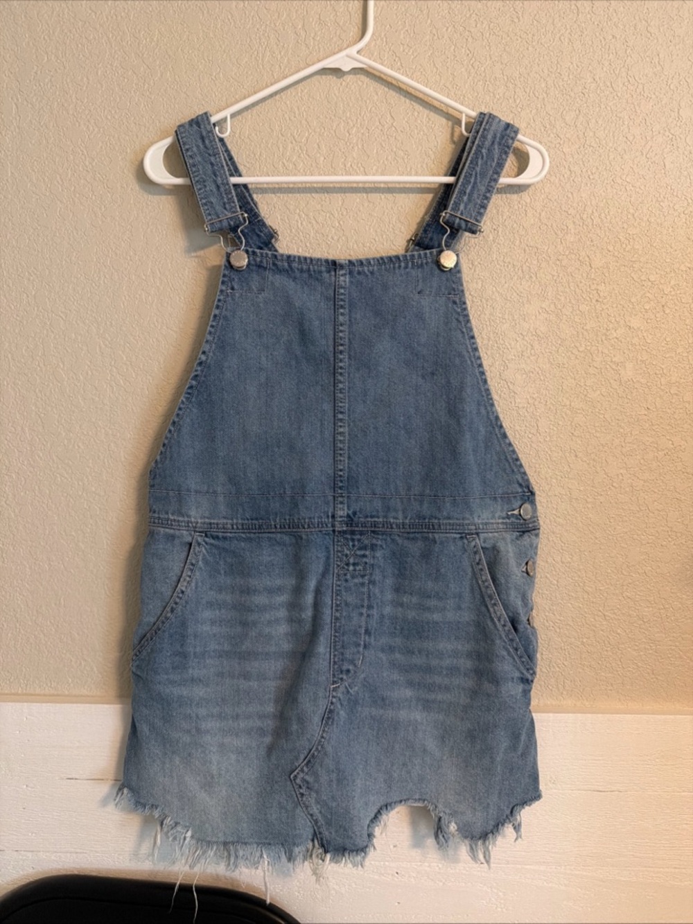 Free People Denim Overall Mini Skirt Frayed Hemline Size 8